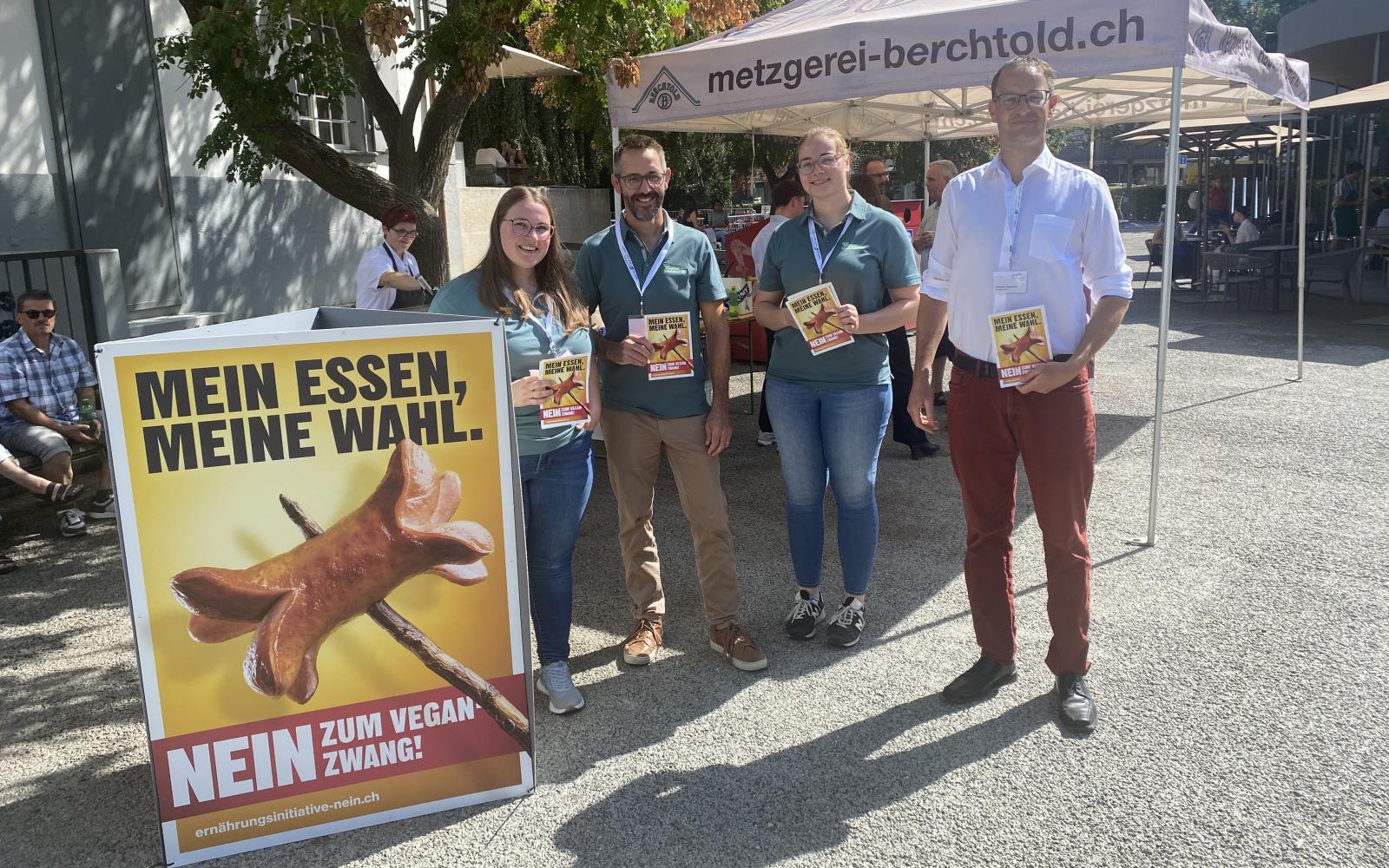 Der BVA-Standort in Aarau mit Präsident Christoph Hagenbuch (rechts)
